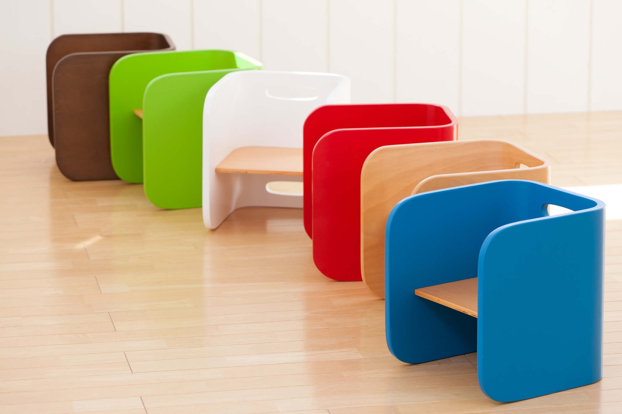 ColoColo Chair  Desk : HOPPL（ホップル）｜ベビー用品のチェアとキッズデスクなどの木製品